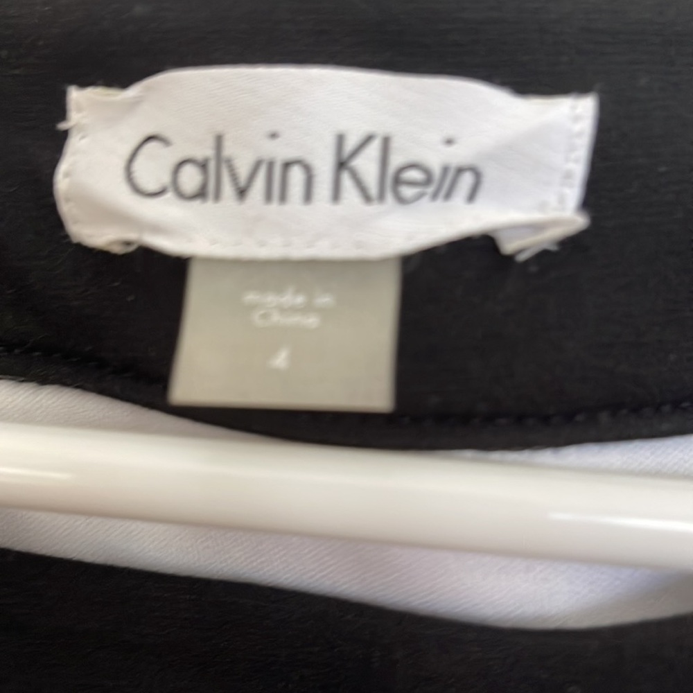 Like NEW Women’s Calvin Klein Dress Size 4 - Picture 3 of 7